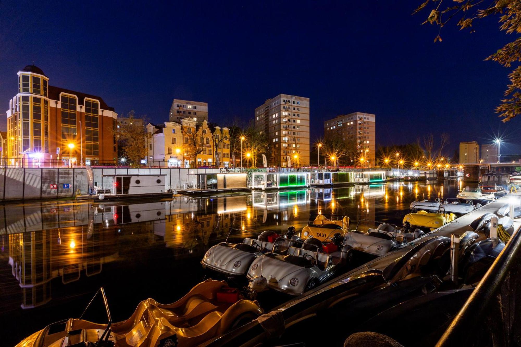 Domy Na Wodzie - La Mare Motlava Houseboats With Sauna By Downtown Apartments Gdańsk Buitenkant foto